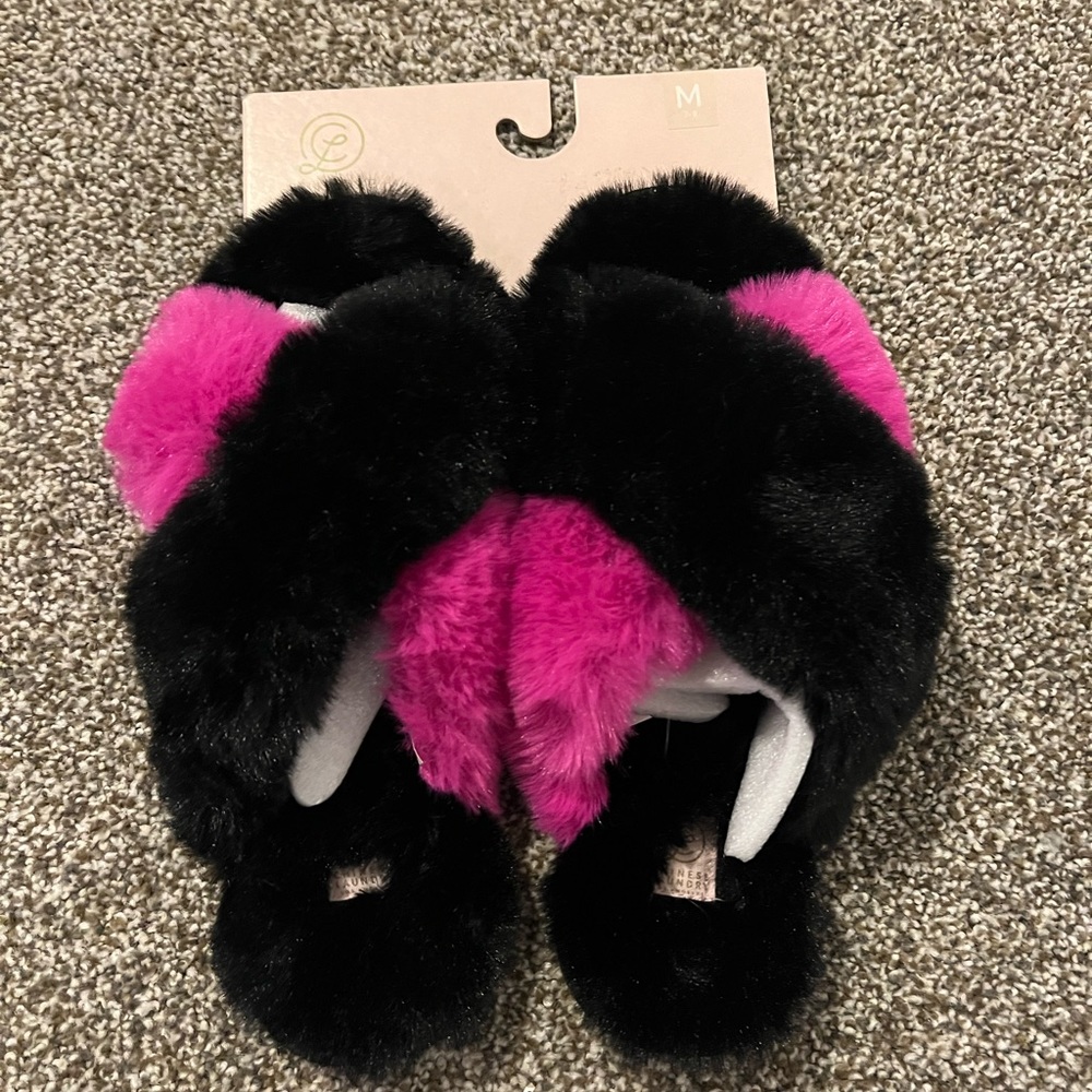 Chinese Laundry Cross Band Faux Fur Slippers Size M 7-8